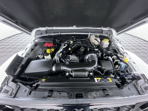 Used 2023 Jeep Gladiator Willys AWD/4WD image 28