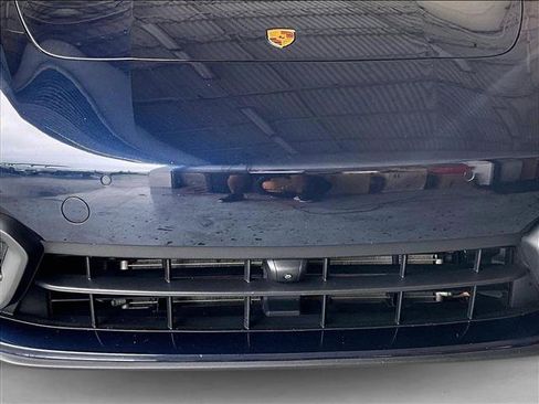 Used 2021 Porsche Panamera image 30