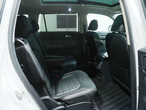 Used 2023 Volkswagen Atlas SEL Premium AWD/4WD image 18