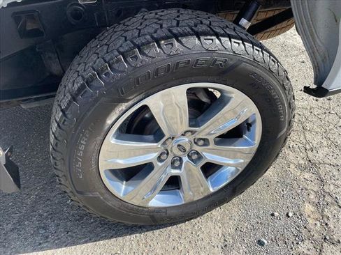 Used 2021 Ford F150 XLT w/ Equipment Group 301A Mid AWD/4WD image 7
