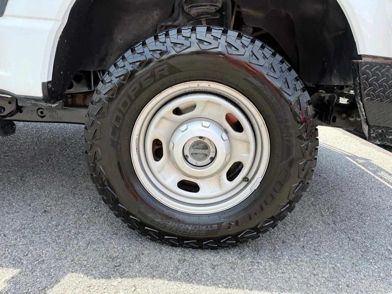Used 2023 Ford F250 XL w/ XL Off-Road Package AWD/4WD image 40
