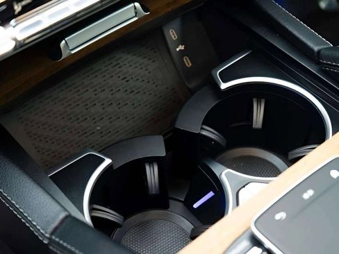 Used 2024 Mercedes-Benz GLE 450 4MATIC w/ Winter Package image 25