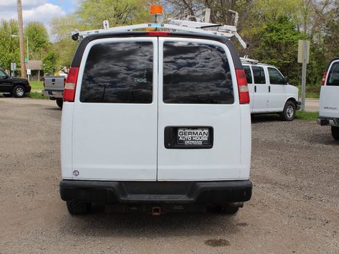 Used 2014 Chevrolet Express 1500 AWD image 6