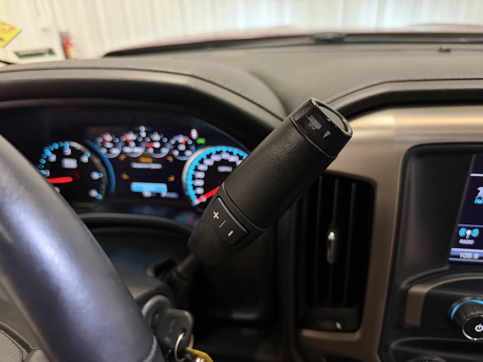 Used 2017 GMC Sierra 1500 Denali AWD/4WD image 22