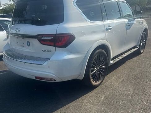 Certified 2023 INFINITI QX80 Premium Select w/ Cargo Package RWD image 6