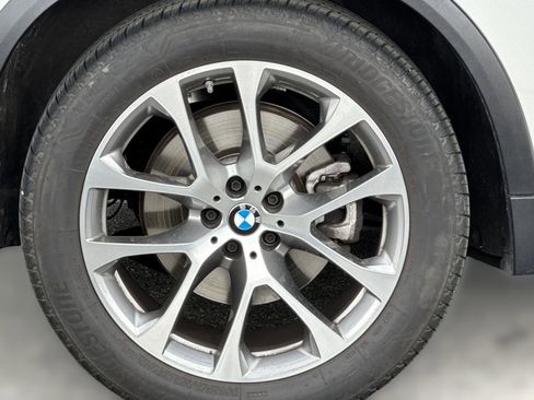 Used 2025 BMW X5 xDrive40i image 11