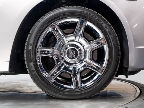 Used 2012 Rolls-Royce Ghost RWD image 24
