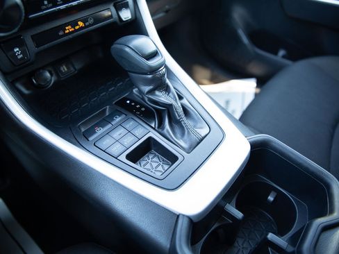 Used 2024 Toyota RAV4 LE image 15