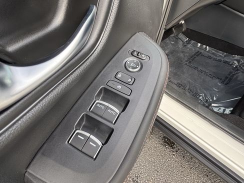 Certified 2027 Honda HR-V Sport image 16