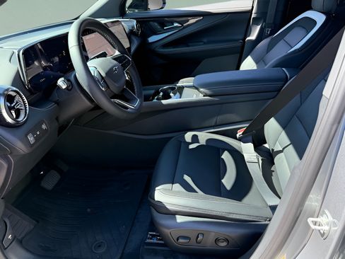New 2026 Chevrolet Blazer EV LT FWD image 7