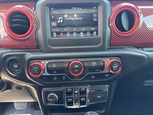 Used 2022 Jeep Gladiator Sport AWD/4WD image 17