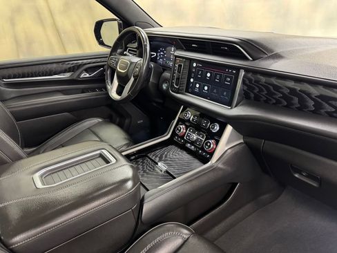 Used 2022 GMC Yukon Denali AWD/4WD image 27