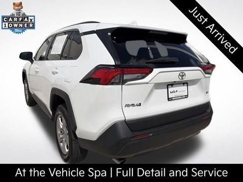 Used 2025 Toyota RAV4 XLE FWD image 8