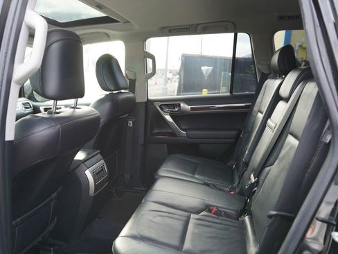 Used 2014 Lexus GX 460 AWD/4WD image 17