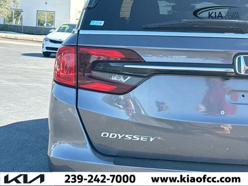 Used 2023 Honda Odyssey EX-L image 10