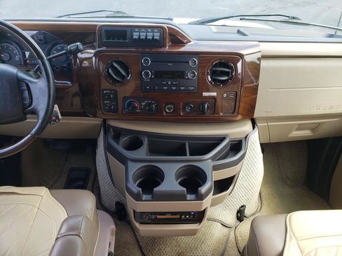 Used 2011 Ford E-150 and Econoline 150 w/ Premium Van Group RWD image 15