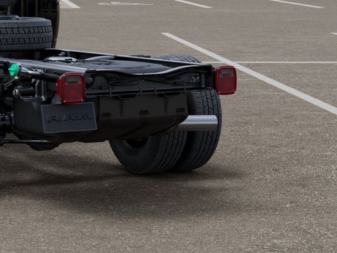New 2026 RAM 3500 Tradesman AWD/4WD image 18