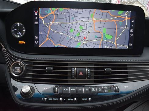 Used 2021 Lexus LS 500 AWD image 19