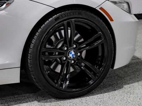 Used 2016 BMW Z4 sDrive28i w/ Technology Package RWD image 56