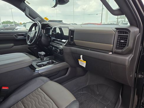 Certified 2024 Chevrolet Silverado 1500 ZR2 w/ Technology Package AWD/4WD image 25