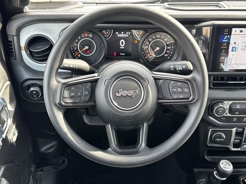 New 2026 Jeep Gladiator Sport AWD/4WD image 15