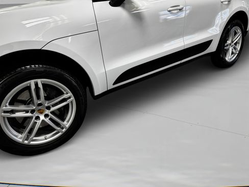 Used 2018 Porsche Macan Sport Edition image 41