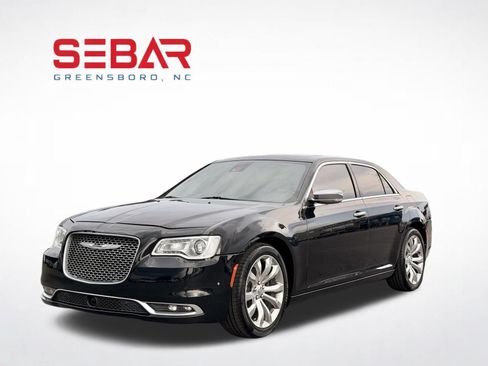 Used 2015 Chrysler 300 C Platinum w/ Harman/Kardon Audio Group RWD image 10
