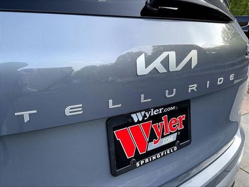 Used 2024 Kia Telluride EX w/ EX Captain's Chair Package AWD/4WD image 25