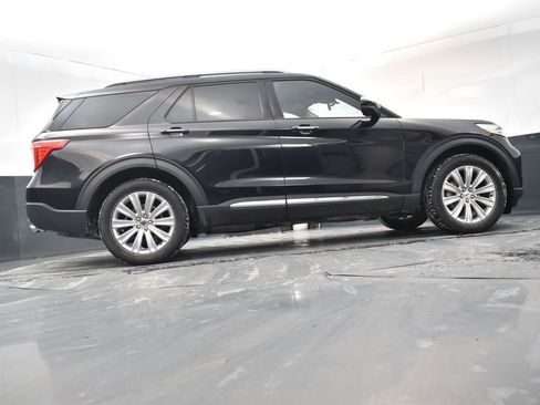 Used 2020 Ford Explorer Limited image 28