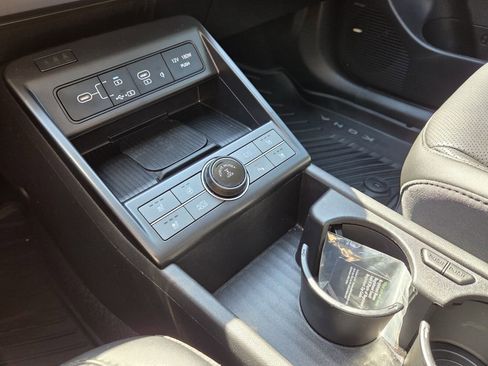 Used 2024 Hyundai Kona Limited image 25