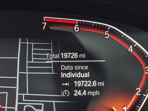 Used 2024 BMW X4 xDrive30i image 4