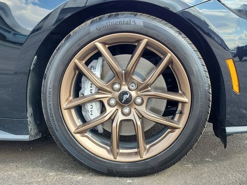 Used 2025 Ford Mustang GT Premium image 9