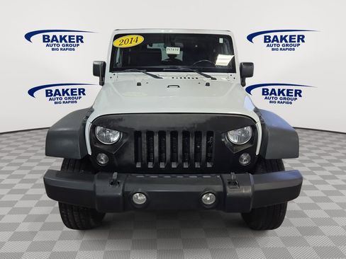 Used 2014 Jeep Wrangler Sport w/ Connectivity Group AWD/4WD image 2