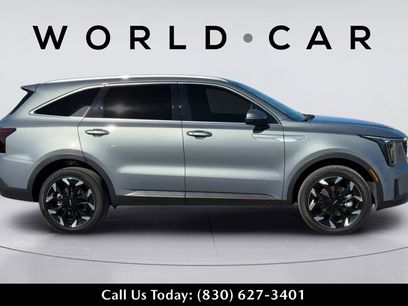 Used 2025 Kia Sorento EX
