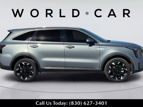 Used 2025 Kia Sorento EX image 1