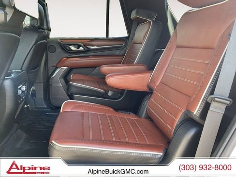 Used 2023 GMC Yukon Denali Ultimate image 13