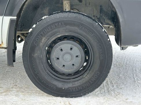 Used 2016 Freightliner Sprinter 2500 image 9