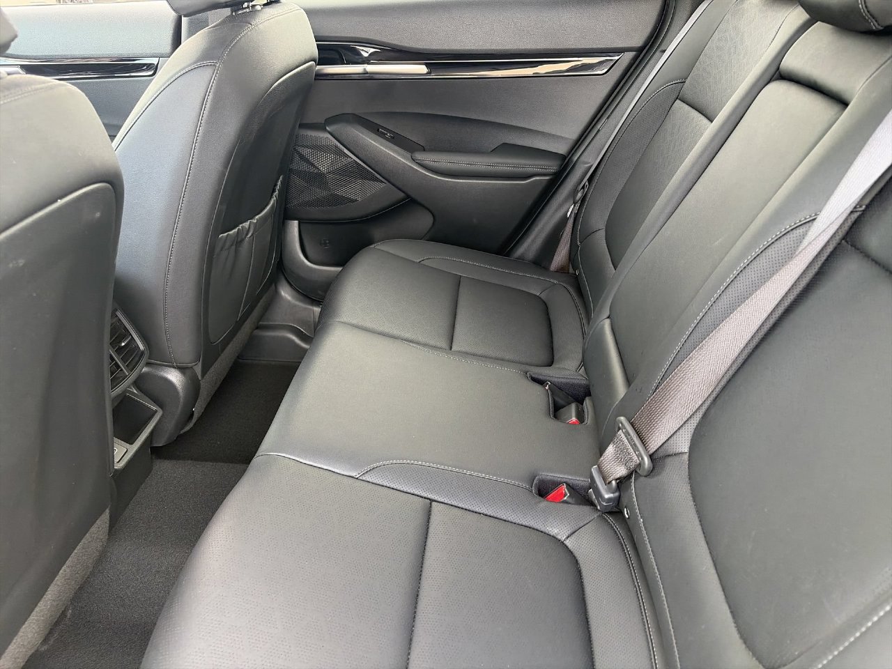 Certified 2026 Kia Seltos SX w/ SX Sunroof Package AWD/4WD image 16