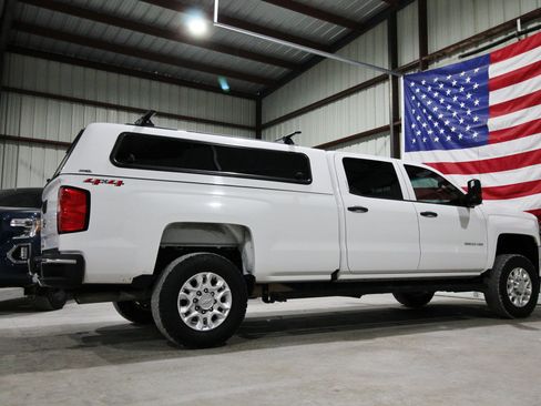 Used 2018 Chevrolet Silverado 2500 W/T w/ Snow Plow Prep Package AWD/4WD image 14