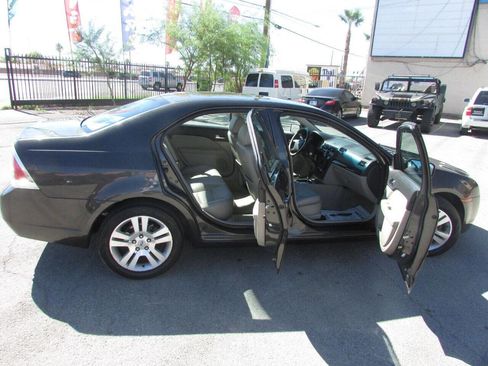 Used 2006 Ford Fusion SEL FWD image 32