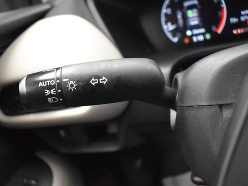 Used 2024 Honda HR-V LX image 24