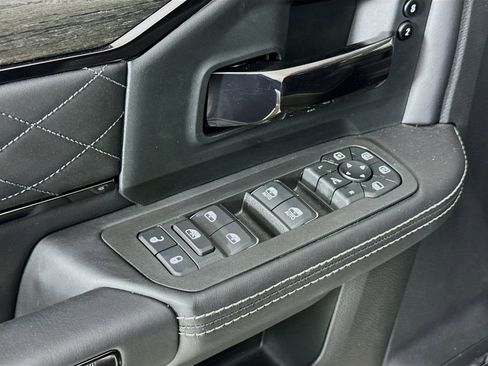New 2026 RAM 2500 Limited image 18