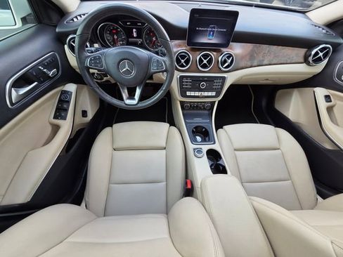 Used 2019 Mercedes-Benz GLA 250 image 13