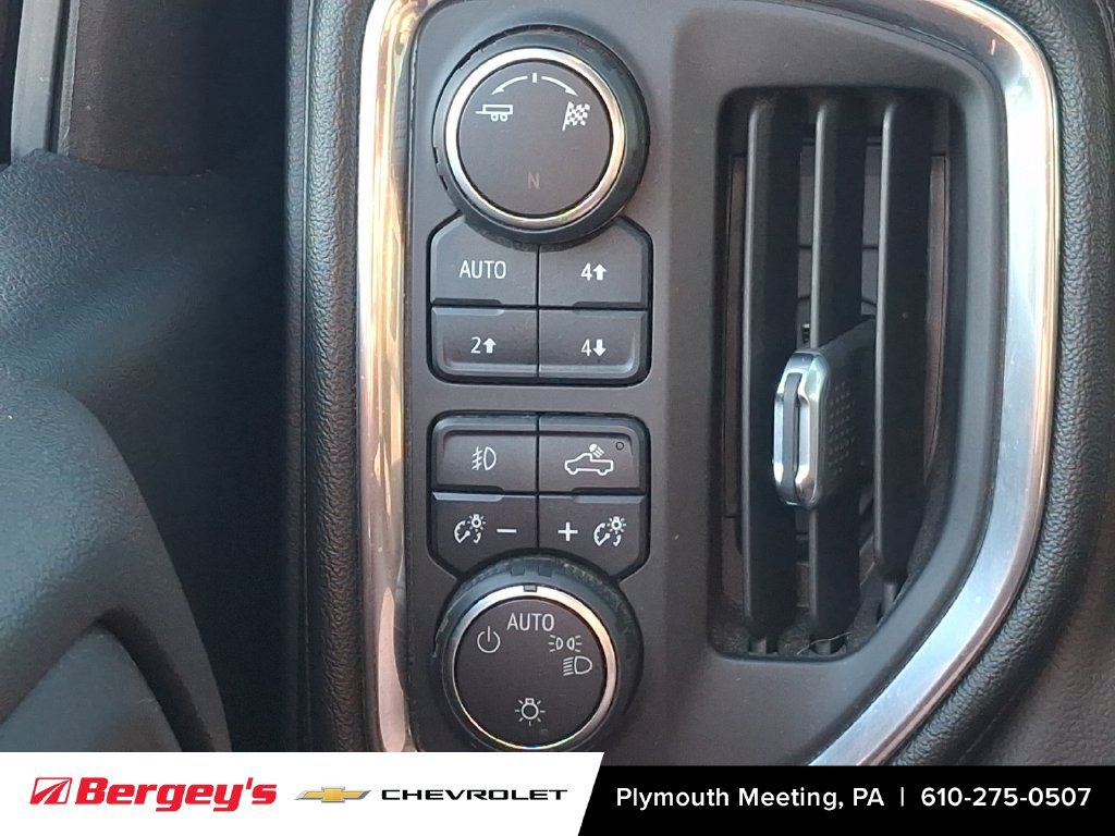 Used 2019 Chevrolet Silverado 1500 RST AWD/4WD image 28