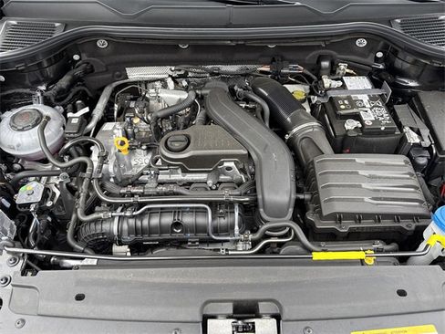 Used 2025 Volkswagen Taos S image 27