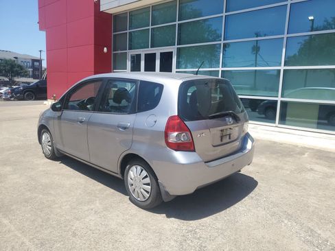 Used 2007 Honda Fit image 4