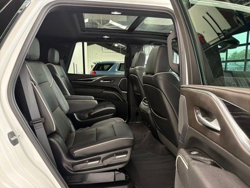 Used 2024 Cadillac Escalade Sport w/ LPO, ONYX Package AWD/4WD image 14