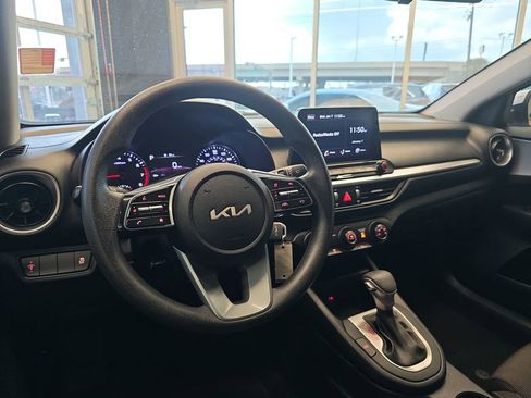 Certified 2023 Kia Forte LXS image 18