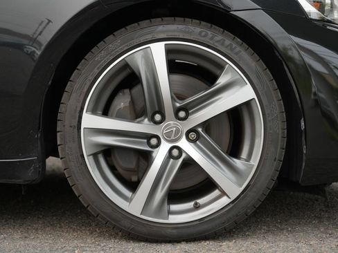 Used 2018 Lexus IS 300 AWD w/ Comfort Package image 10