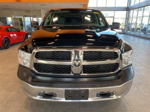 Used 2019 RAM 1500 Classic SLT image 8